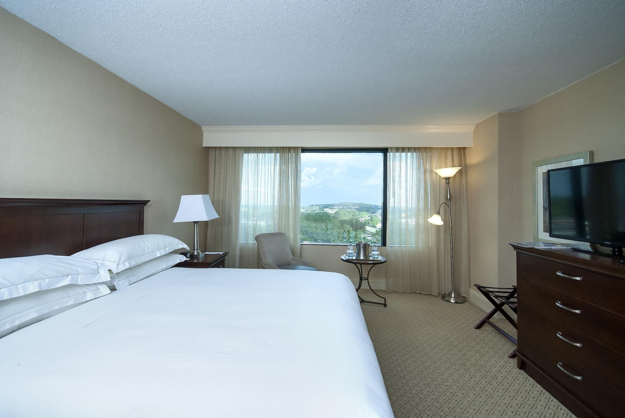 Hilton Greenville Exterior foto
